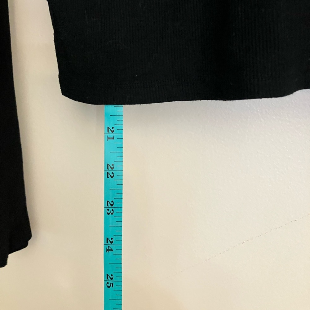 5/$15 Hollister t-shirt w/ strappy neck detail, black, large - Picture 5 of 5